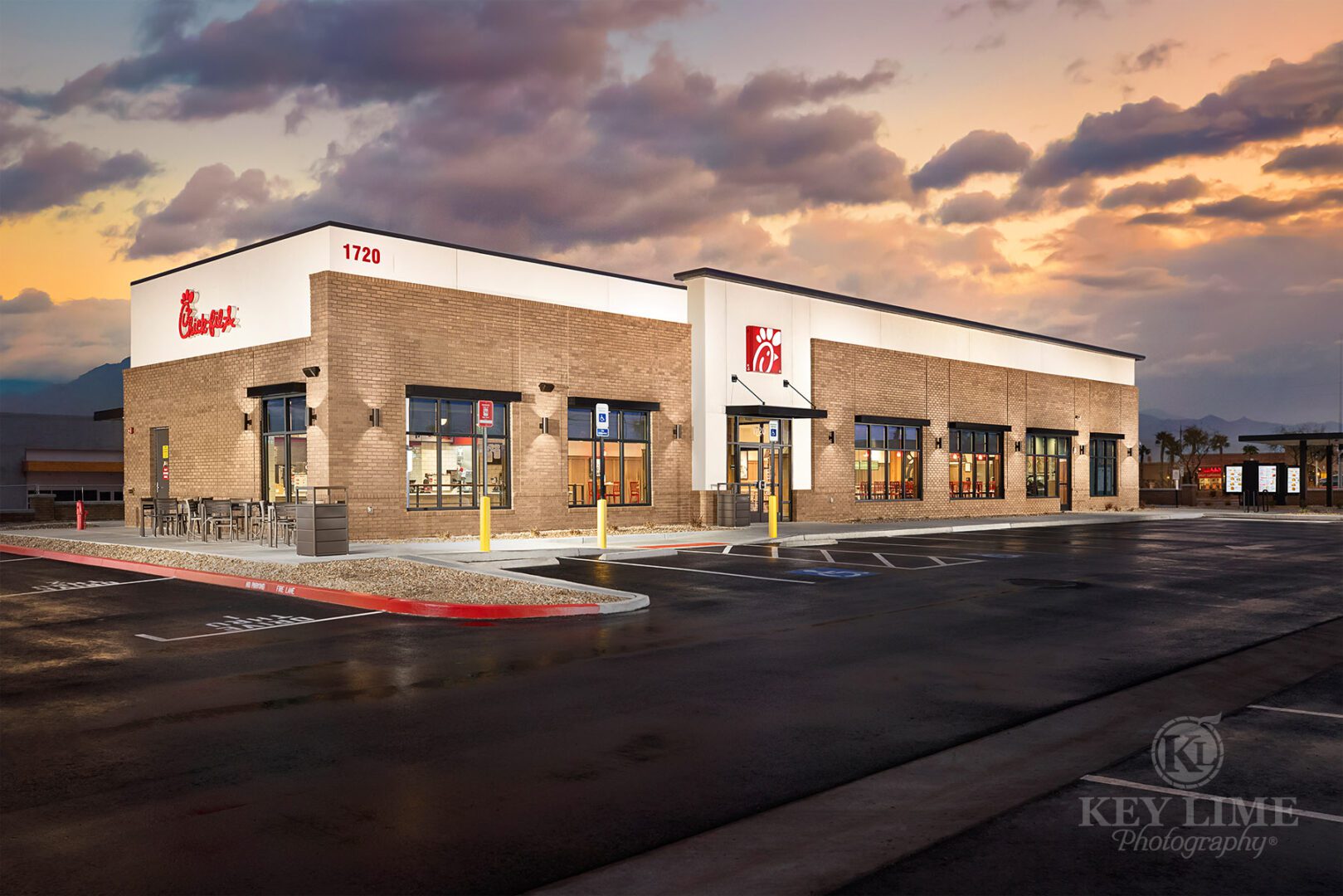 Architecture photography, exterior photo of restaurant chain, commercial